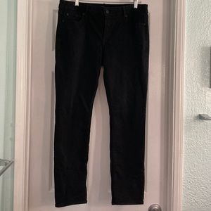Size 12 Lucky Brand flat black Lolita Skinny jeans, no fading. Excellent!